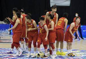 欢迎回家！中国篮球之队：女篮姑娘们已平安落地