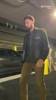 这穿搭如何？勇士潮男们抵达球馆迎战季后赛首轮