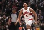 NBA官方：猛龙队4号秀斯科蒂-巴恩斯荣获年度最佳新秀