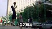 童言无忌！吴悠曾单挑赵强 场边小屁孩评头论足：姚明都打不过他